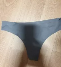 레깅스나 슬랙스를 입을 때 일반 팬티는 헴라인으로 입어도 엉밑살이 도드라져서 라인이