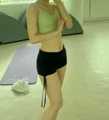 폴댄스 반바지로 입으려고 주문했어요🖤
