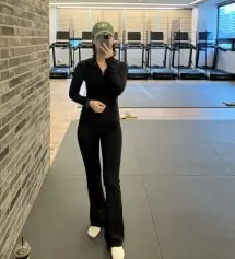 레깅스 입을때마다 팬티라인 보이는게 너무 신경쓰였는데 전혀 티도 안나고 거슬림 없이