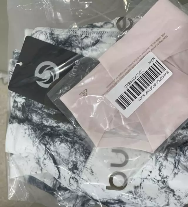 팬티가 짱짱하니 좋아요 ㅋㅋ 이거 오래 입을 수 있을 거 같아요 
