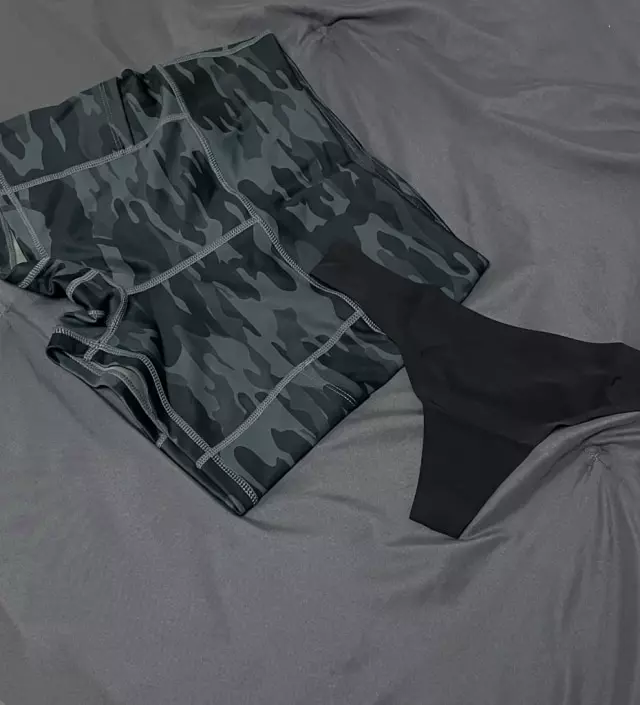 다른 타사 티팬티도 많이 입어봤는데, 엄청 쫀쫀하고 좋았어요!
