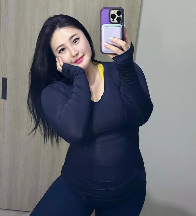 88인저도 잘맞는 쫀쫀한 운동복 찹살떡마냥 쭉쭉 부들부들 늘어나요 어떤움직임도 다 가