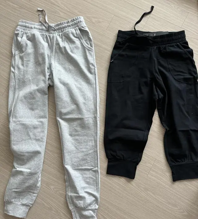 코튼 조거팬츠가 넘 맘에들어 다른색 사려구 왔다가 요것두 겟했어여 요것두 맘에 쏘옥
