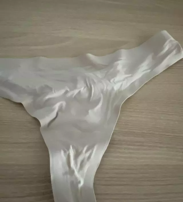 [네이버 스마트스토어 리뷰] 입다보니 늘어나서 정사이즈나 한치수 작게 입어도 될꺼같아요