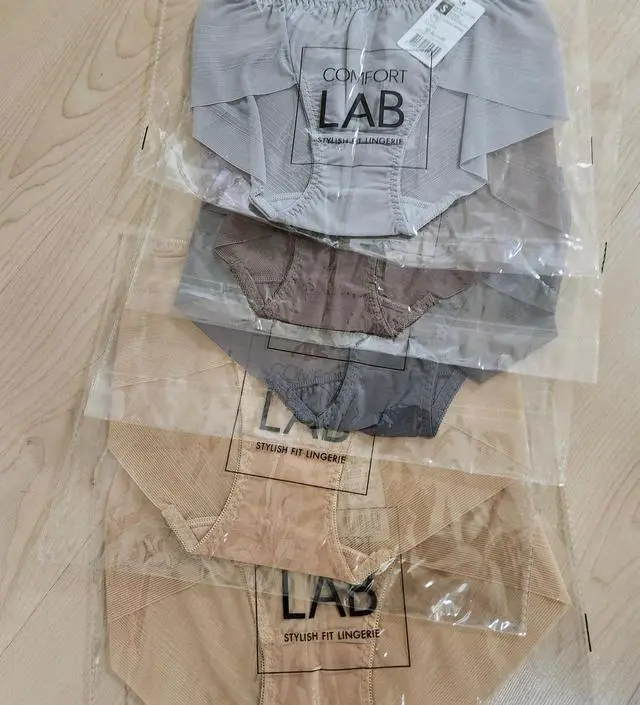 벌써 3번째 구매했어요 여기 빤쭈만 입고 있는데 넘 좋아서 지인들에게 주기도하고 그러