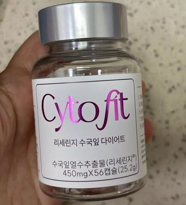 [네이버 스마트스토어 리뷰] 효과는 잘 모르겠으나 우선 먹고 있어요ㅋㅋ