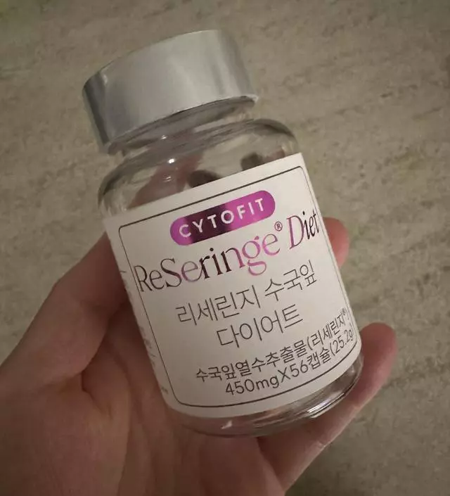 [네이버 스마트스토어 리뷰] 사람들이 하도 사진찍길래 저도 반신반의하며 사진을찍어뒀었는데 확실히 정말 라인이 