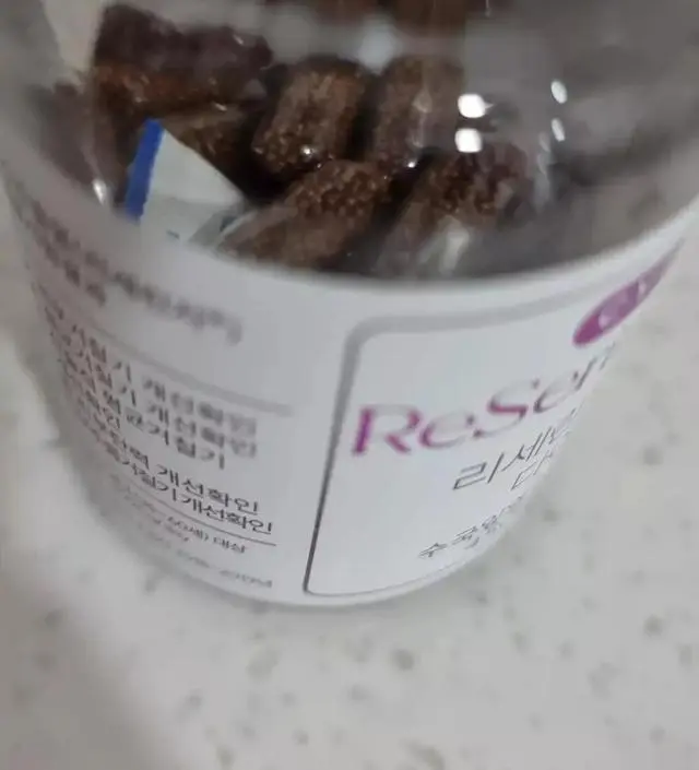 [네이버 스마트스토어 리뷰] 캡슐이 크긴 크네요 알약 잘 못먹는사람한텐 힘든거같아요 우선 꾸준히 먹어보고있습니