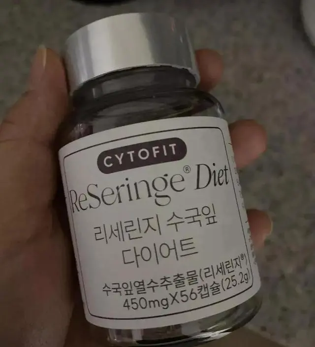 [네이버 스마트스토어 리뷰] 일주일정도 먹었는데 아직 변화는 모르겠어요~
