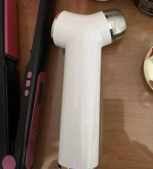 [네이버 스마트스토어 리뷰] 화장대 위에 두고 매일 사용하고 있어요. 피부가 확실이 탄탄해지고 건강해 보여요.