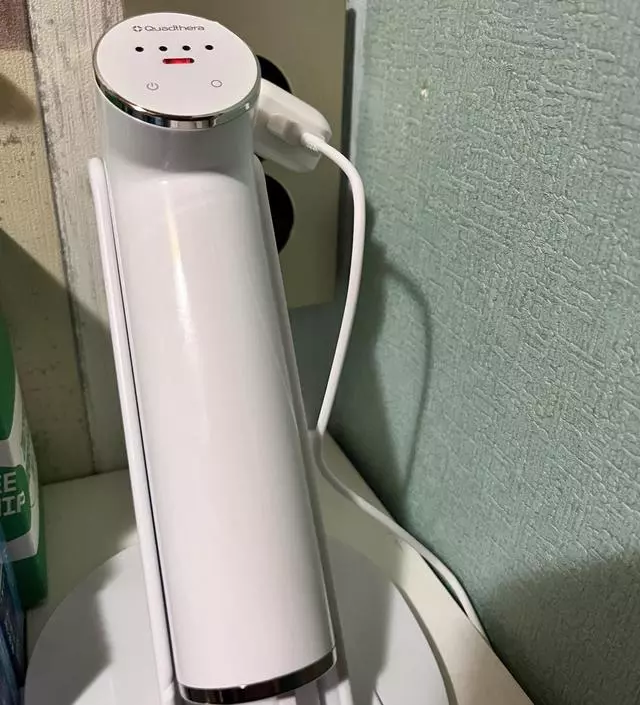 [네이버 스마트스토어 리뷰] 아직 몇번 안사용해서 잘 모르겠지만 확실히 촉촉한 느낌은 들어요 꾸준히 사용해볼게요