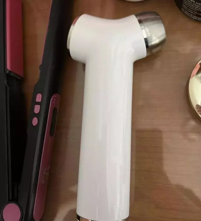 [네이버 스마트스토어 리뷰] 화장대 위에 두고 매일 사용하고 있어요. 피부가 확실이 탄탄해지고 건강해 보여요.