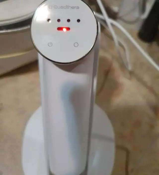 [네이버 스마트스토어 리뷰] 디뎌 받았어요 ㅎㅎ 잘써볼께요~마니 기다린 기기 잘써서 피부미인 되고싶네요  늘 건조