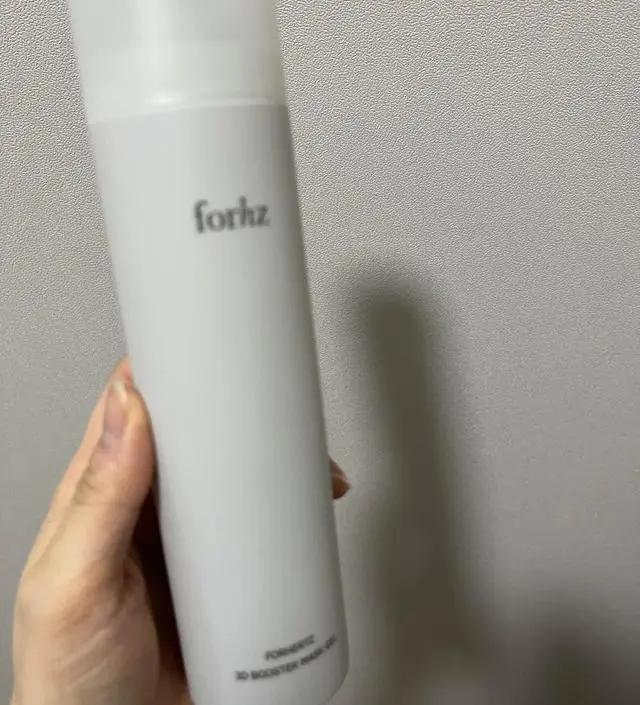 잘 쓰고 있습니다 ㅎㅎ 행사해서 저렴하게 구매해서 좋아요 본품이랑 같이 잘 쓰고 있어