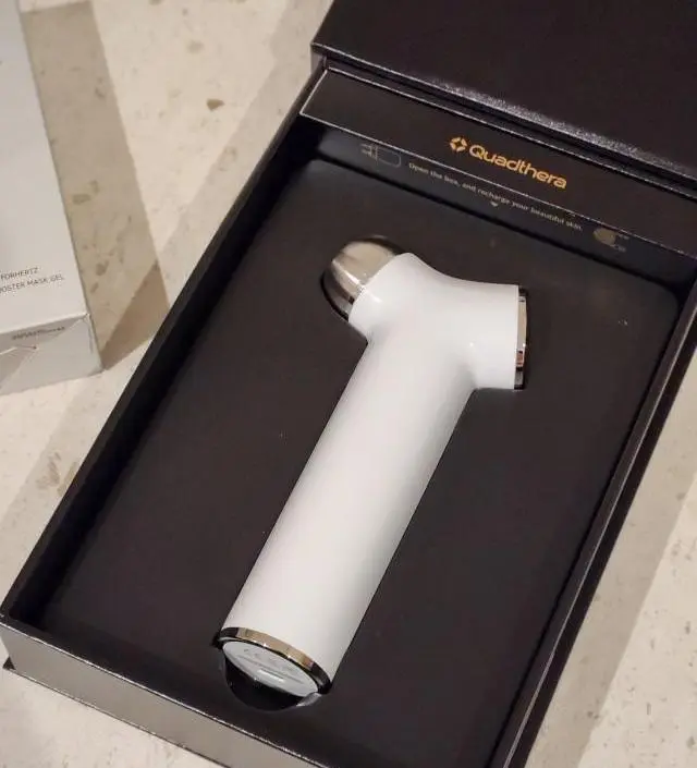 패키징이 정말 고급스러워서 스스로에게 선물을 주는 기분도 들고 주변 가까운 분께 선