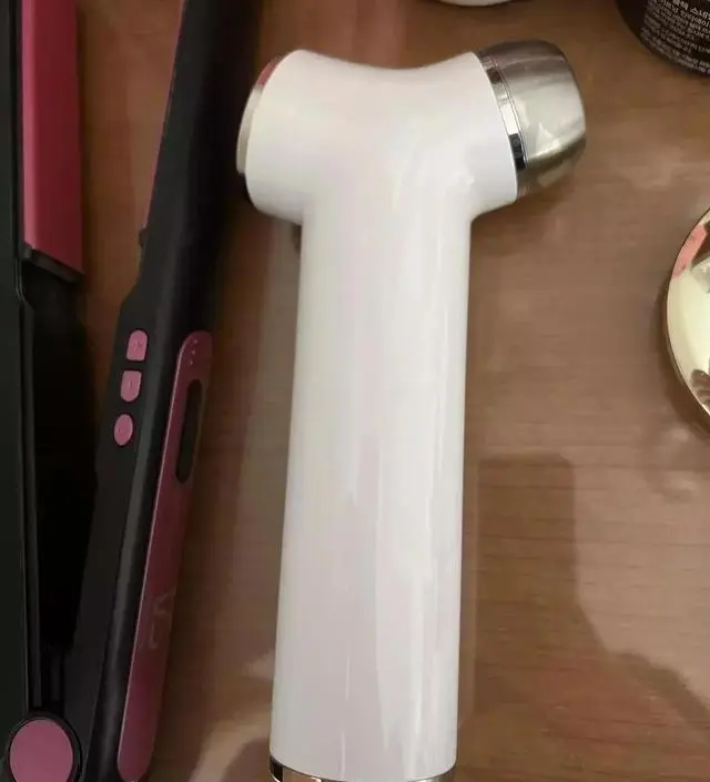 [네이버 스마트스토어 리뷰] 화장대 위에 두고 매일 사용하고 있어요. 피부가 확실이 탄탄해지고 건강해 보여요.