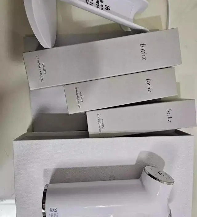 구매한지 얼마되지 않았지만, 며칠 사용한 결과 피부결 개선되는 느낌과 화장품이 흡수