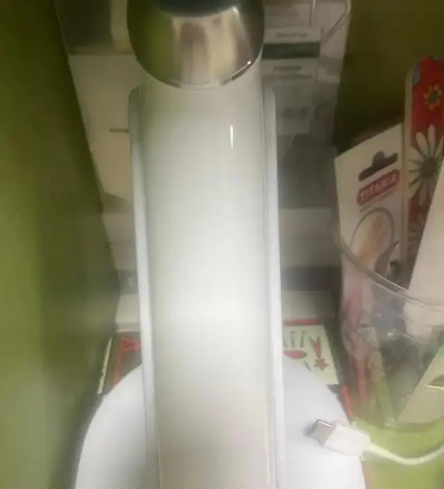 눈에띄게 피부가 좋아지는 건 잘 모르겠으나 피부 결이 조금씩은 좋아지고 있는 것 같아