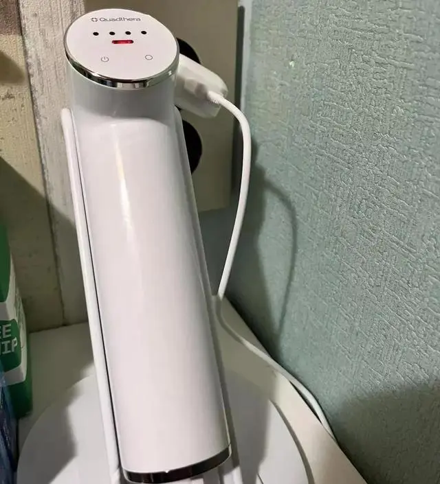 [네이버 스마트스토어 리뷰] 아직 몇번 안사용해서 잘 모르겠지만 확실히 촉촉한 느낌은 들어요 꾸준히 사용해볼게요