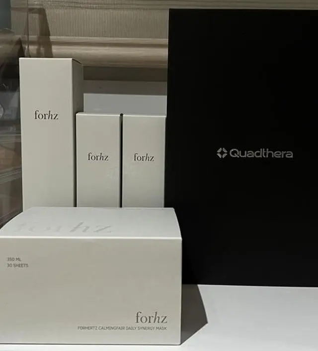 저는 건성타입입니다. 매일 꾸준히 사용하고 있는데 확실히 피부에 탄력감이 생긴듯 해