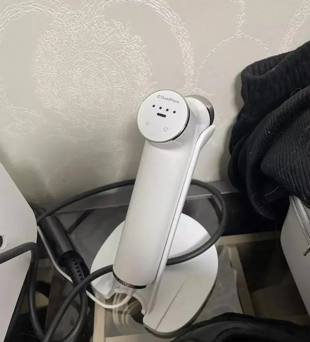 [네이버 스마트스토어 리뷰] 라이브 방송때 대기 타서 구매 하였습니다 아직 사용한지 얼마 안되서 효과는 잘 모르겠