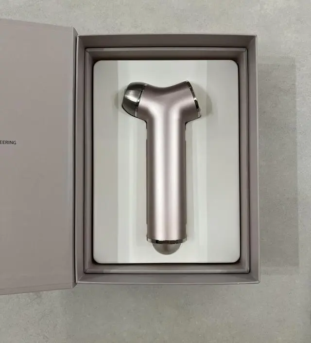 하루에 두번씩 하고있아요 확실히 그냥 로션만 바를째보다 촉촉하고 피부에 광채가 도는