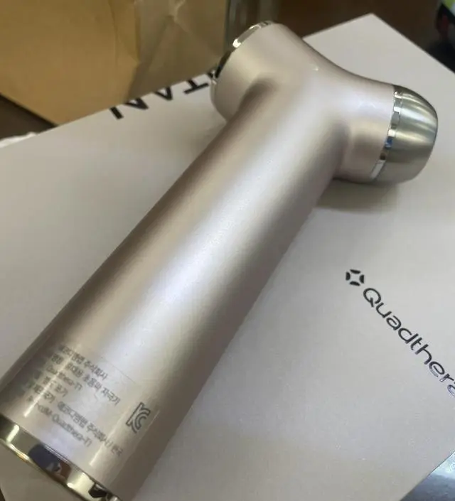 도착해서 처음써봣는데 사용할땐 자극도없고 하고나서 뭔가 피부안에 느낌이 오네요 ! 