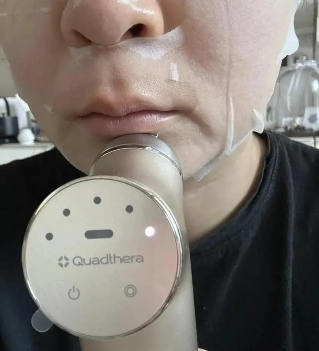 지금후기를 남기는 순간도 잘쓰고 있어요. 한 3일 썼는데 속건조가 잡힌느낌?