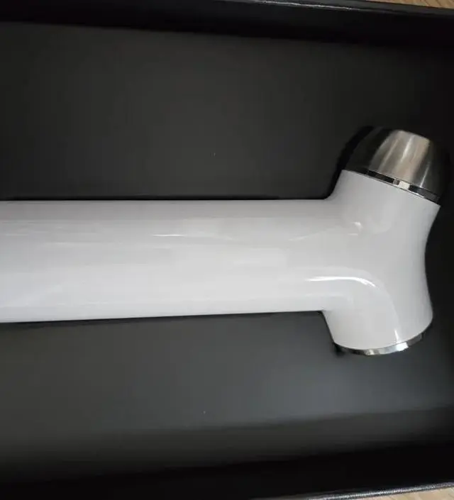 기대하던 제품이라 받자마자 사용해보았습니다 피부에 닿는 면적이 적당해서 여러번 움