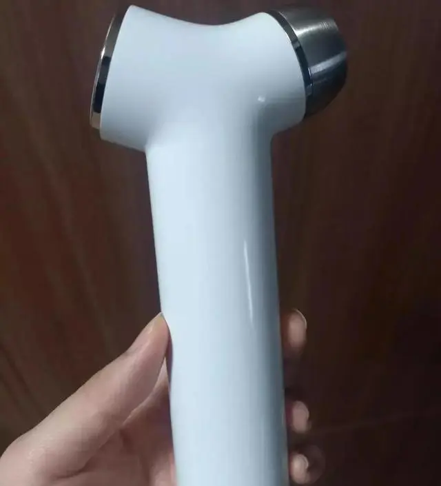 [네이버 스마트스토어 리뷰] 매일 10~15분씩 꾸준히 사용중입니다. 눈에띄게 확 좋아지는 건 아니지만 주변에서 피부