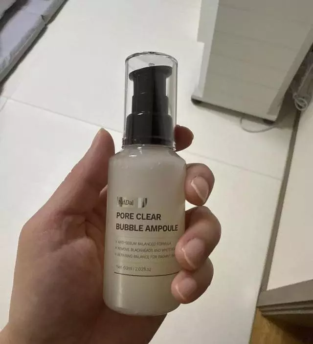 화장 클렌징과 모공케어가 같이 되서 너무 좋아요. 10년 만에 클렌징을 바꿨습니다.

