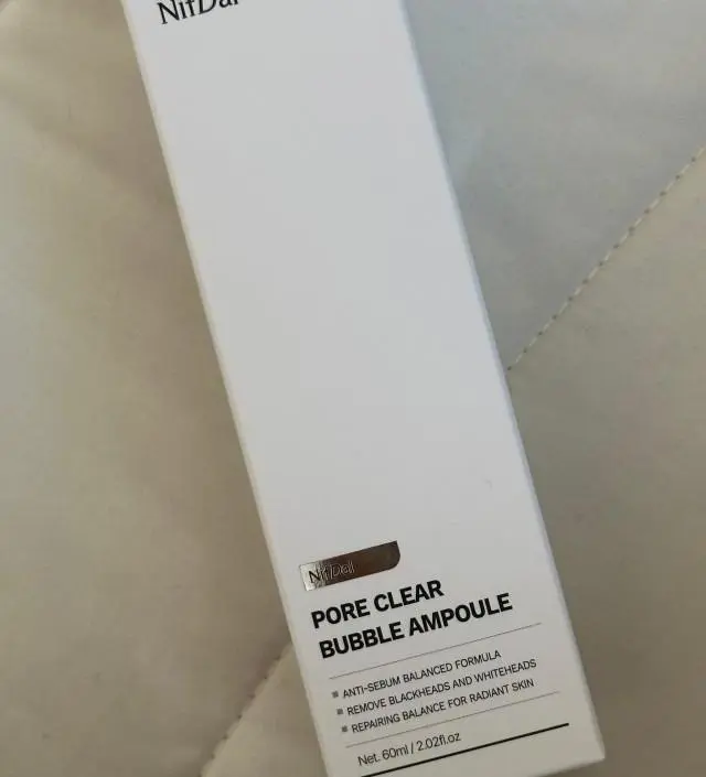 조금만 짜서 문지러도 거품이 많이 올라오네요! 블랙헤드 클렌저 이런 거는 처음 사용 