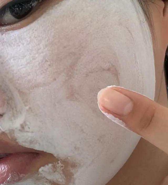 평소에 귀차니즘이 심한저는 피부케어는 별로 안한체
