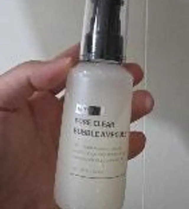 피지가 많아 사용하고 있는데 효과 있어요. 꾸준히 사용하고 있습니다
