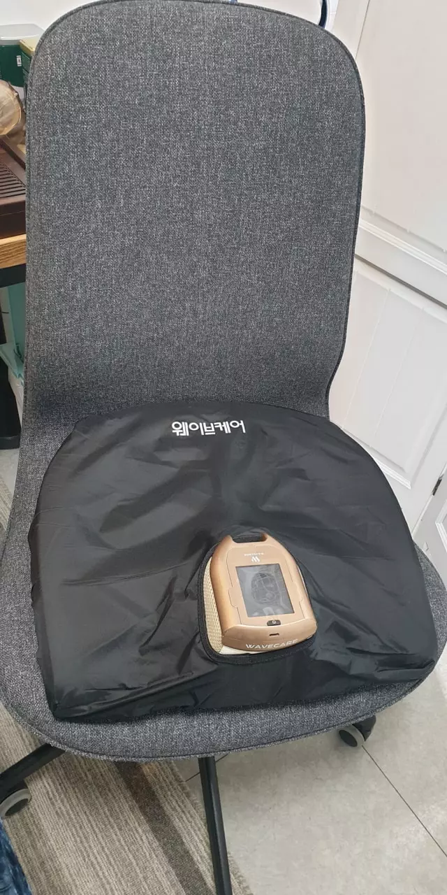 하루 써 본 후기 올립니다. 감각이 좀 예민한 편이라,