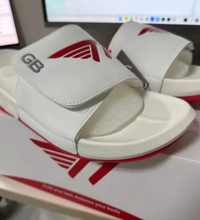 GB PRO SLIDE T1 EDITION V2-WHITE - GOALSTUDIO