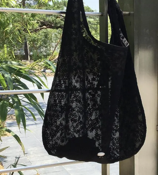 ★mucu and ebony★ Veil Lace Bag & Scrunch SET _ White MUSINSA | MUCU AND EBONY Veil Lace Bag & Scrunch SET Veil