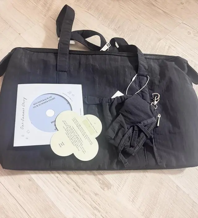 Review - MUCU AND EBONY