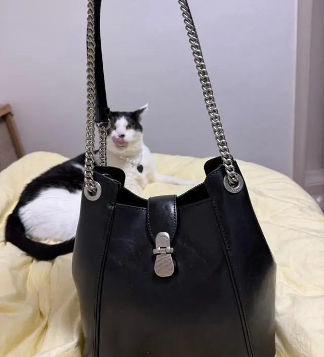 ☆韓国の人気☆【LOEUVRE】☆Sac de Sortie Bucket Larg.e☆ ☆韓国の人気☆【LOEUVRE】☆Sac de Sortie Bucket Larg.e