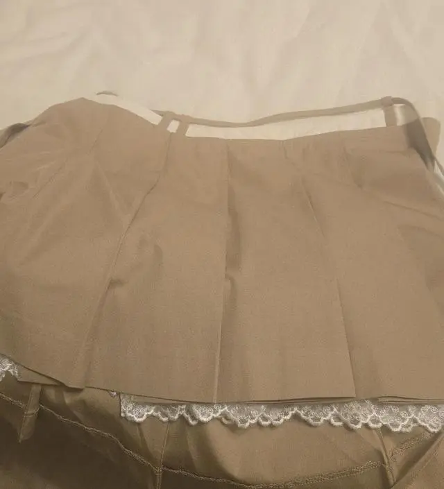 ★RAIVE★ Lace Layered Pleats Skirt in Beige VW5SS46191 Lace Layered Pleats Skirt in Beige VW5SS461-91 - RAIVE