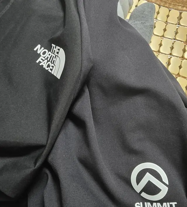 ★THE NORTH FACE☆M'S SEAMFREE L/S ZIP TEE NT7LQ51 ☆THE NORTH FACE☆M'S SEAMFREE L/S ZIP TEE NT7LQ51 (THE