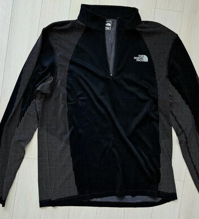 ★THE NORTH FACE☆M'S SEAMFREE L/S ZIP TEE NT7LQ51 ☆THE NORTH FACE☆M'S SEAMFREE L/S ZIP TEE NT7LQ51 (THE
