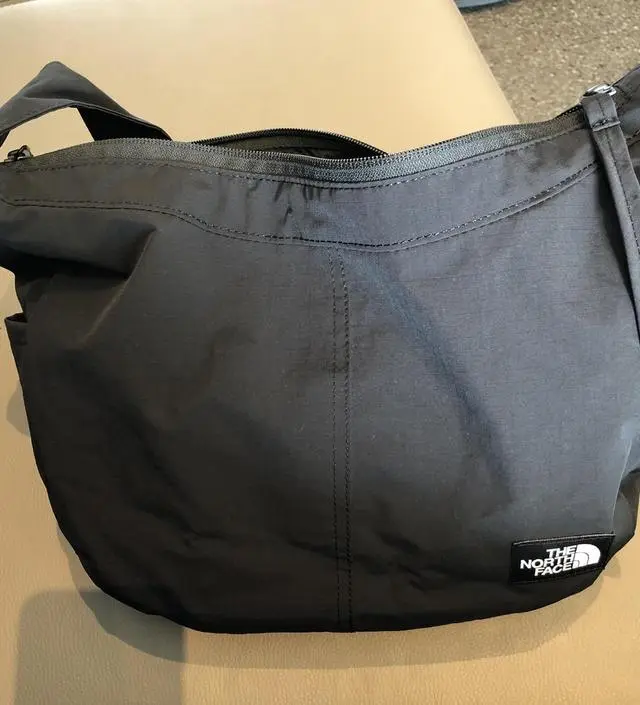 URBAN CROSS BAG M - 노스페이스