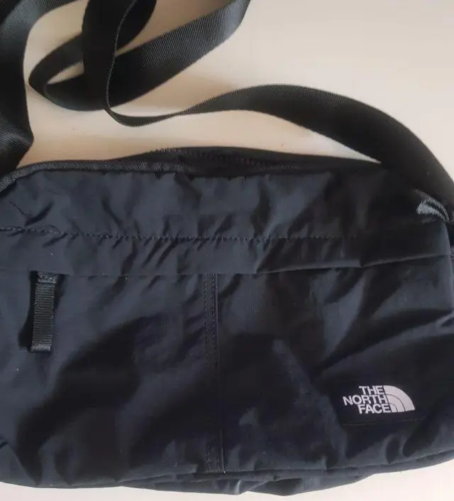 ★THE NORTH FACE★ Travel Cross Bag MCOOL GRAY NN2PR41C NEW THE NORTH FACE TRAVEL CROSS BAG M COOL_GRAY NN2PR41