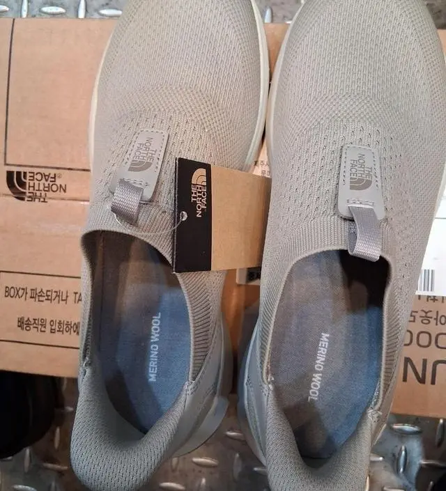 UR KNIT SLIP-ON - 노스페이스