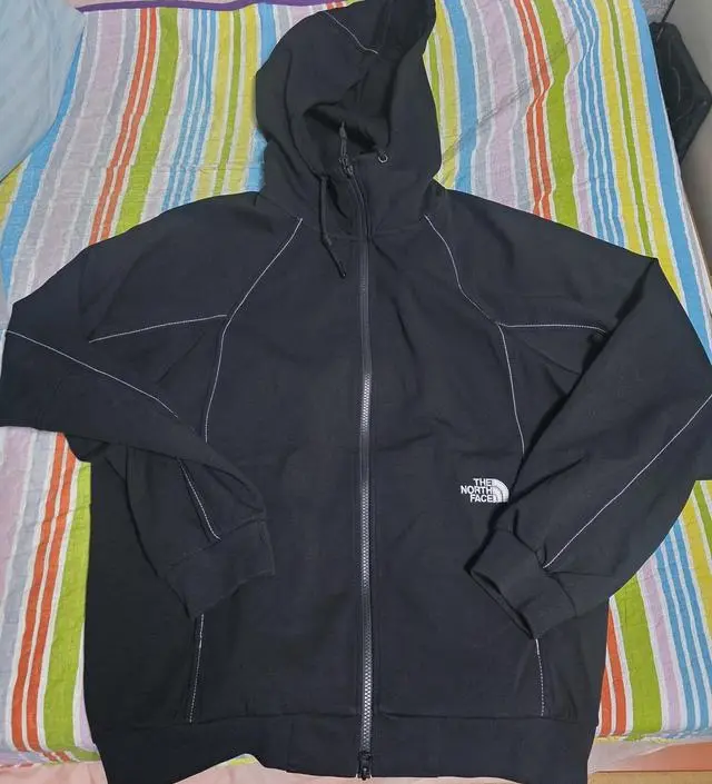 TECH RUN TRAINING JACKET - 노스페이스